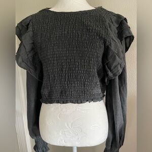 Women’s Size Small Long Sleeved‎ Top